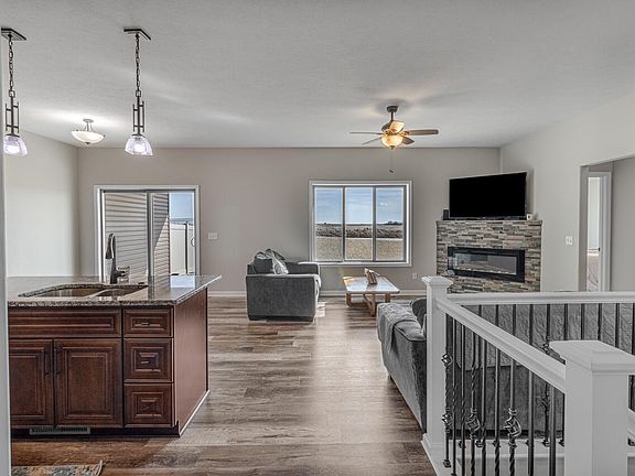 5th image of 218 Saint Andrews Loop
