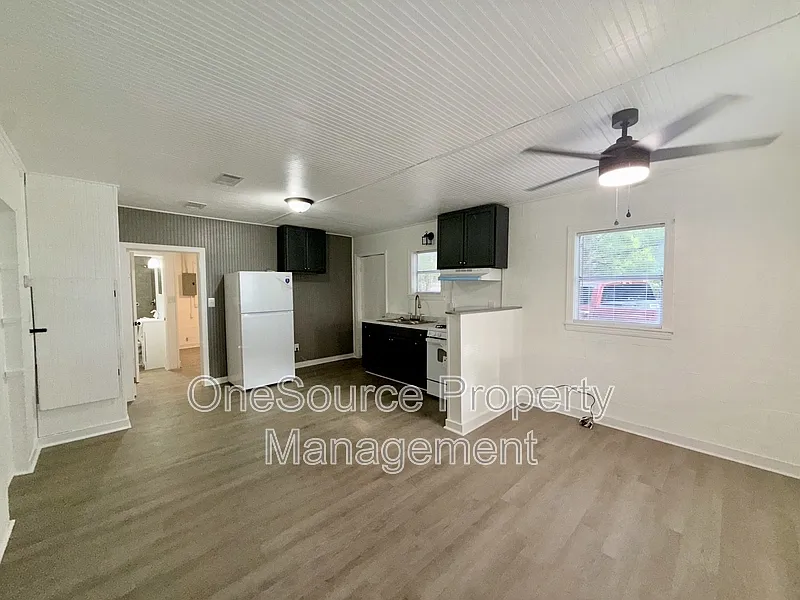 1 bed, 1.0 bath, 479 sqft, $700 — Photo 3