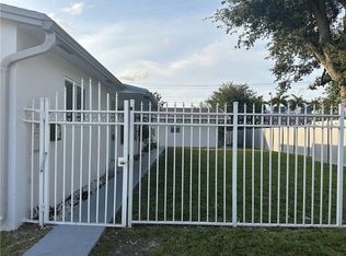 6109 SW 30th St APT 1, Miramar, FL 33023