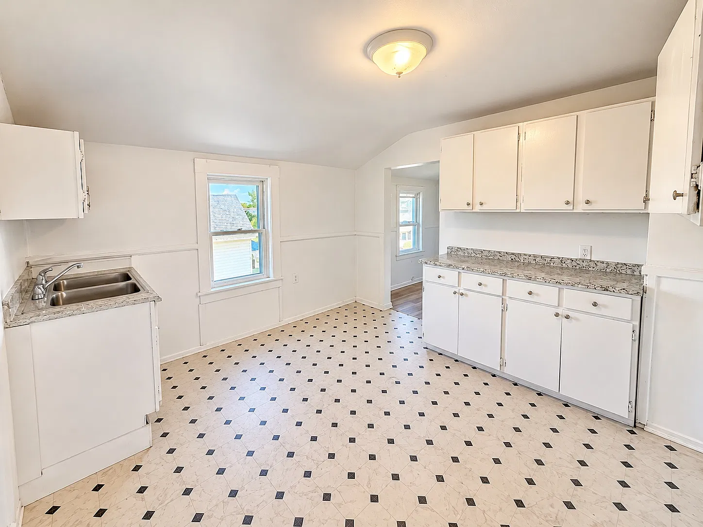 2 bed, $800 — Photo 4