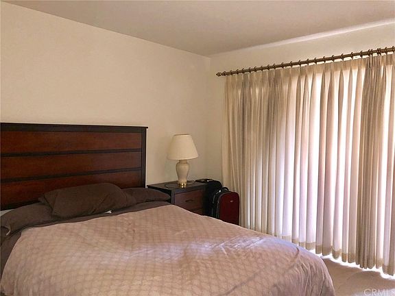 4th image of 111 Marguerita Ave Unit 213