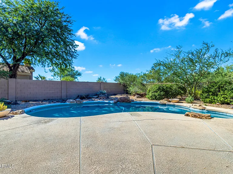 4302 E Mossman Rd — Photo 61