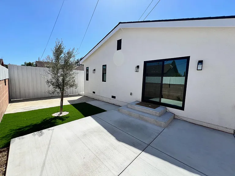 15531 Superior St — Photo 59
