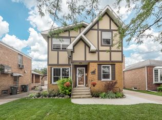 7441 W Carmen Ave, Harwood Heights, IL 60706