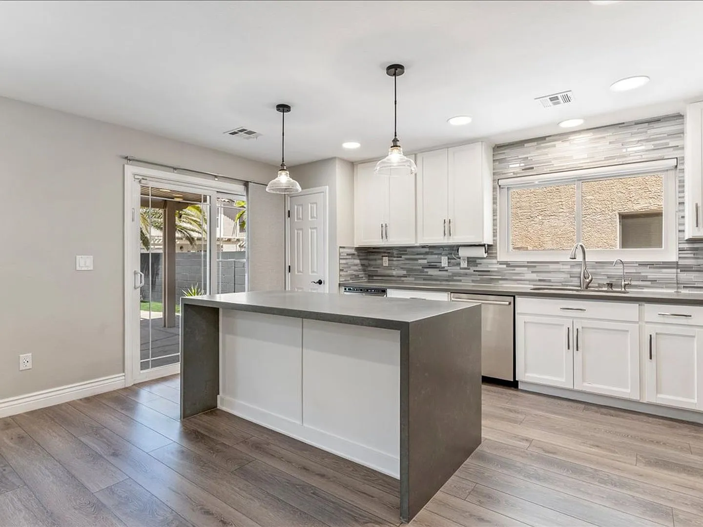 11145 Alora Street — Photo 4