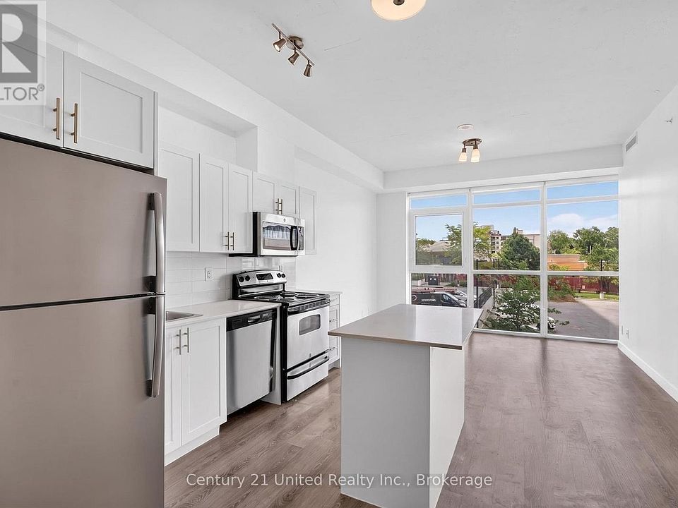 1st image of 100 Bond St E #422