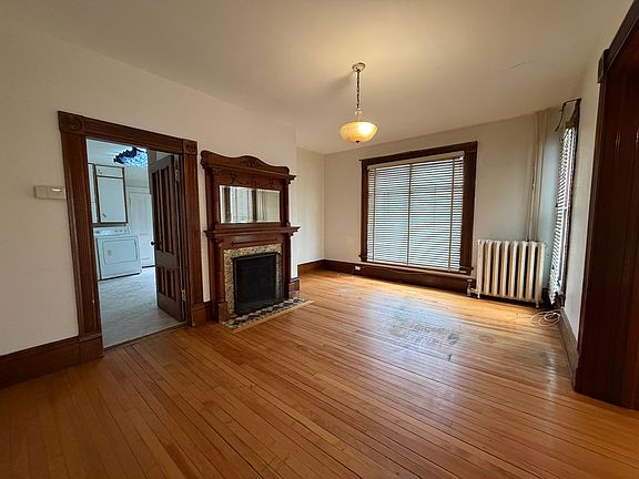 2nd image of 44 Waterloo Row #0