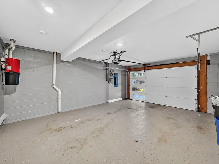 211B Slocum Way — Photo 39