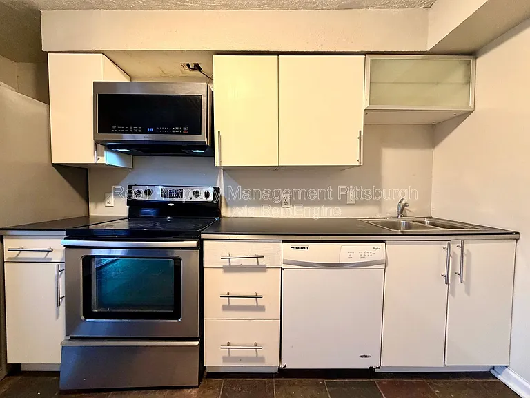 2840 Josephine St — Photo 14
