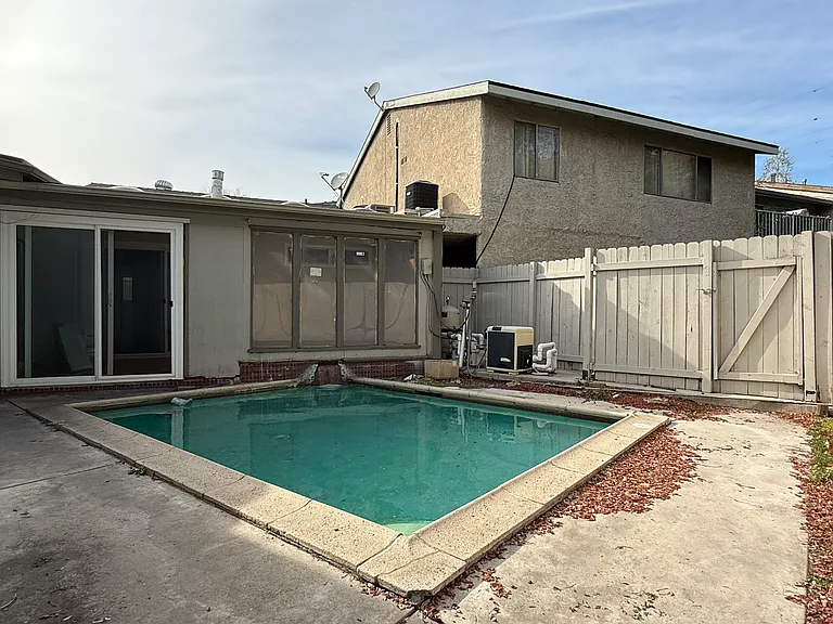 pool
