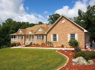 336 Riverbend Dr, Pearisburg, VA 24134