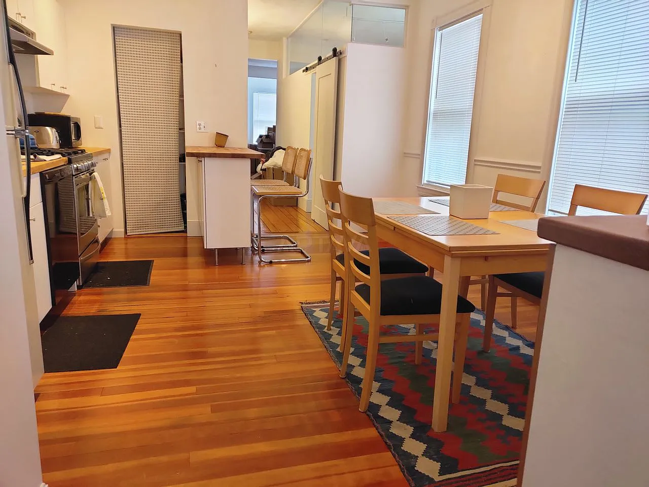 2 bed, $4,200 — Photo 4