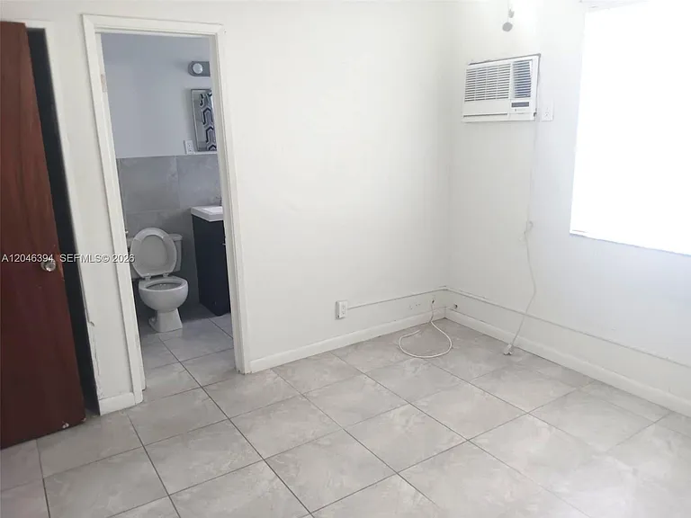 2334 Grant St #2336 — Photo 9