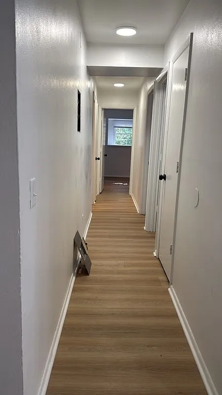 3 bed, 1.5 bath, 1109 sqft, $950 — Photo 2