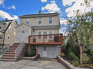 27 Shore Dr, Somerville, MA 02145