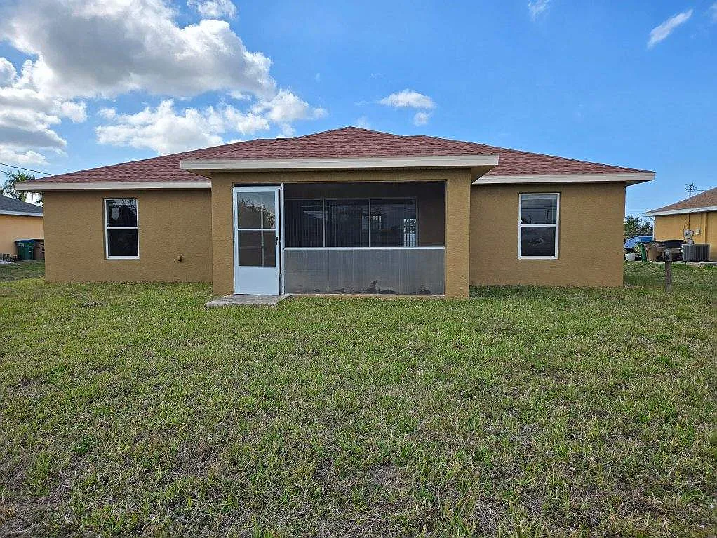 3 bed, 1401 sqft, $1,695 — Photo 3