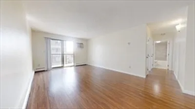 2 bed, 950 sqft, $2,600 — Photo 2