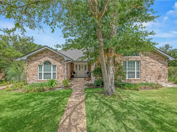9217 Timber Knoll Dr, College Station, TX 77845