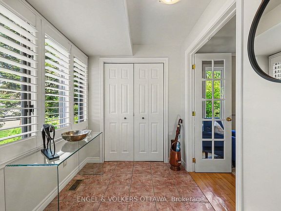 4th image of 176 Sanford Ave