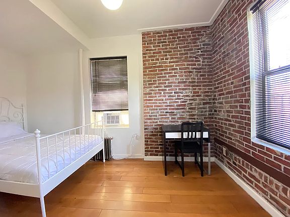 3rd image of 156 E 117th St APT 5C