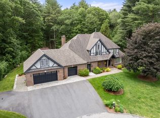 11 Trafalgar Ln, Walpole, MA 02081