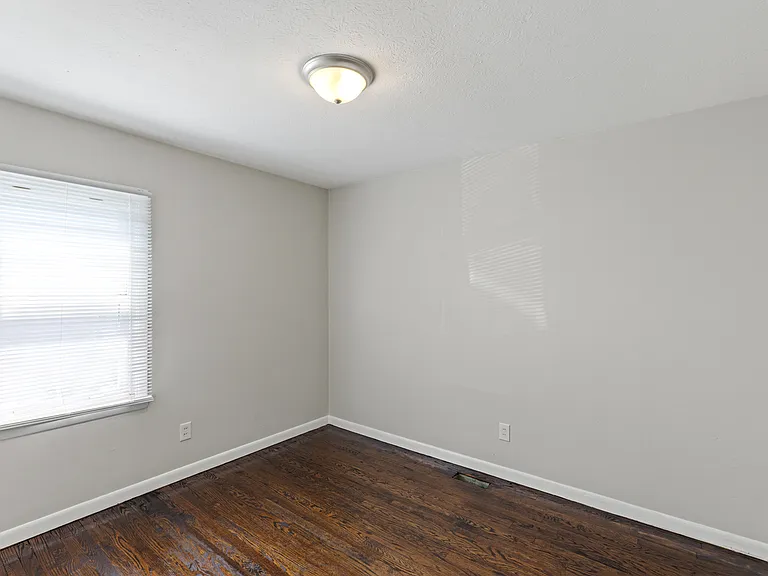 604 Hi Crest Dr — Photo 19