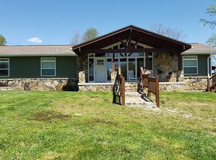 155 Verdun Rd, Oneida, TN 37841