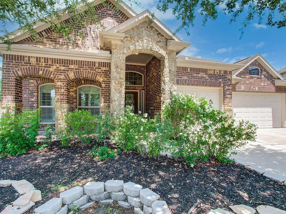 28666 Pleasant Forest Dr