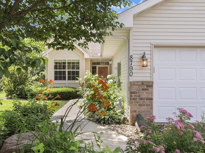 8790 212th St W, Lakeville, MN, 55044