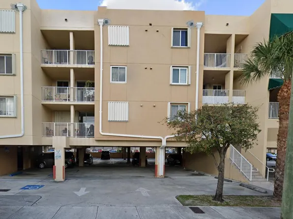 814 NW 36th Ave APT 407, Miami, FL 33125