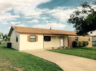 1600 N Walnut St, Brady, TX 76825