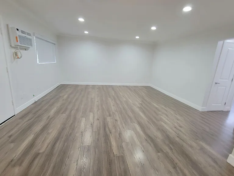 5914 Buffalo Avenue, Van Nuys, CA 91401 — Photo 5