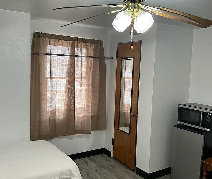 10 SW 16th St #9 — Photo 9