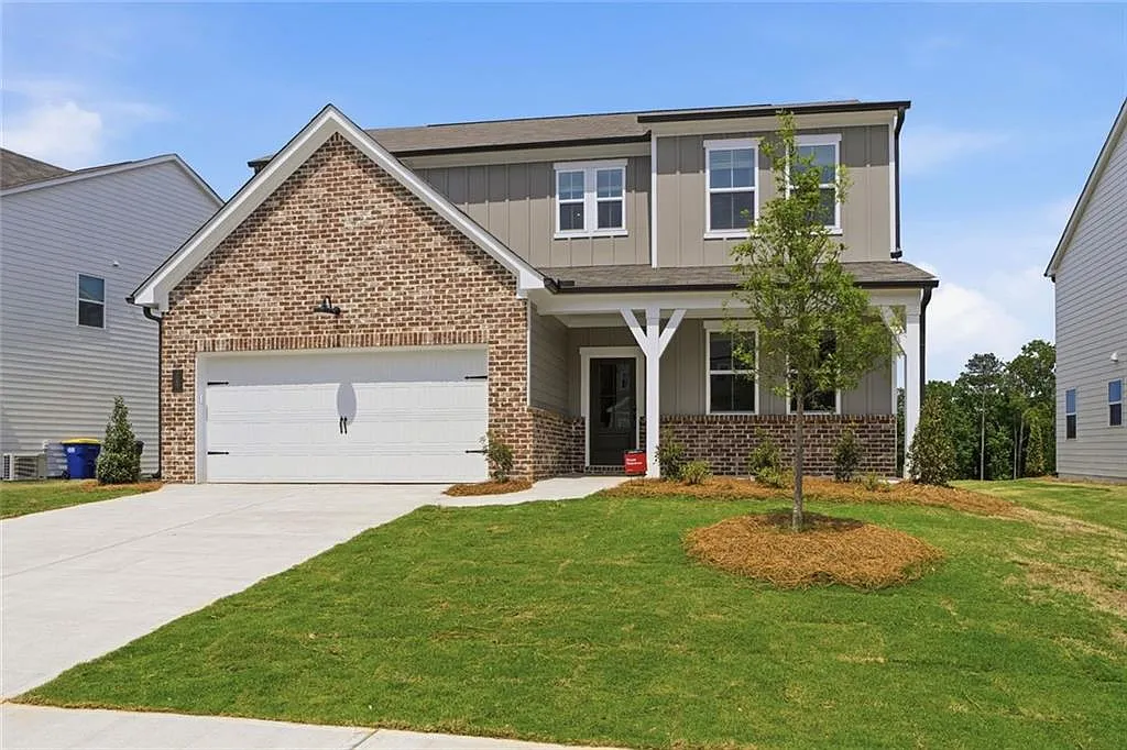 4 bed, 2.5 bath, 2223 sqft, $2,800 — Photo 2