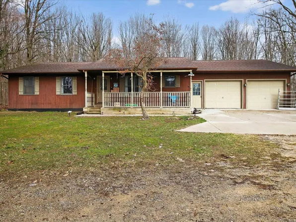 5383 N Rich Rd, Alma, MI 48801
