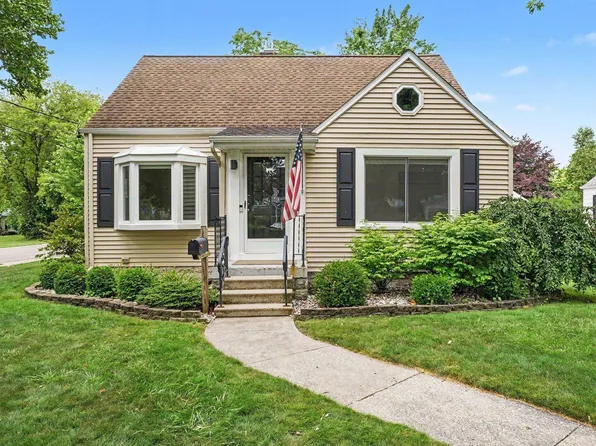 100 Main St, Essexville, MI 48732