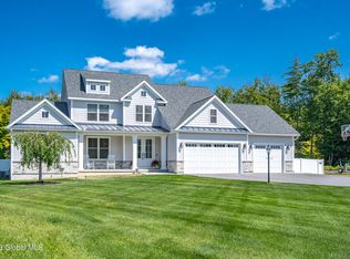 8 Arlington Cir, Ballston Spa, NY 12020