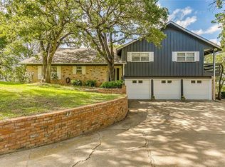 701 Wyche Ct, Burleson, TX 76028