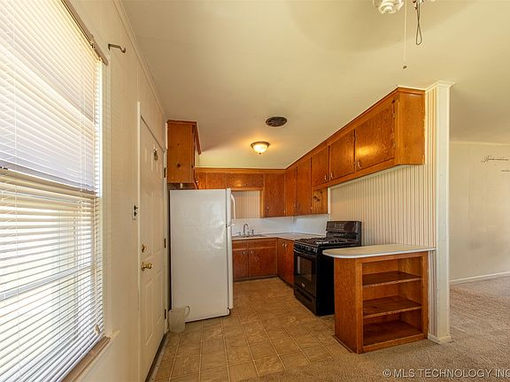 5th image of 343 S 46th West Ave