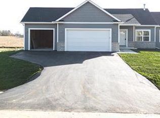 652 Kelsey Rd, Beloit, WI 53511