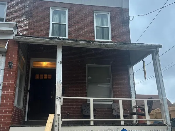 223 S 6th St, Darby, PA 19023