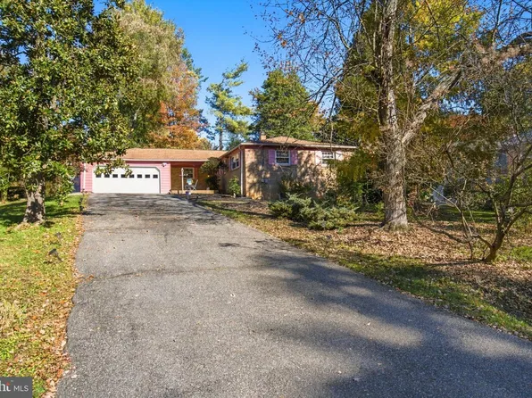 12803 Theresa Dr, Silver Spring, MD 20904