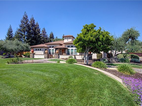 3rd image of 2393 N Sierra Springs Ct