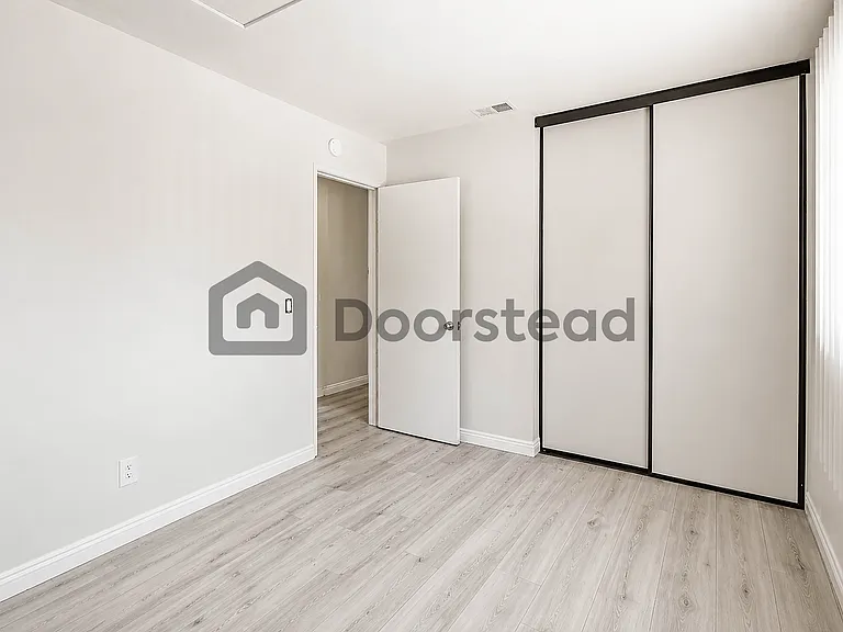 3104 Jaguar Way #B — Photo 16