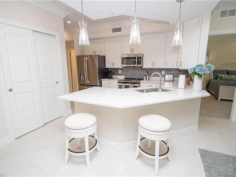 232 Indies Dr E #101 — Photo 8