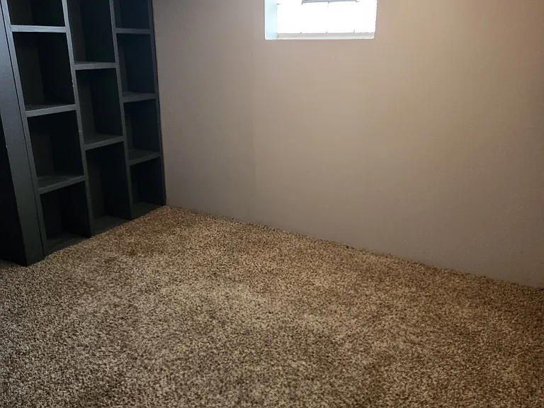 4512 Leslie Ave — Photo 11