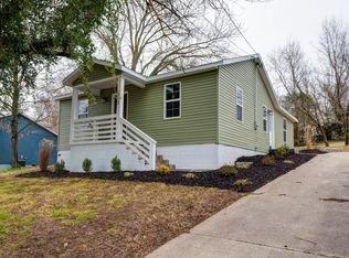 608 S 6th St, Ozark, MO 65721