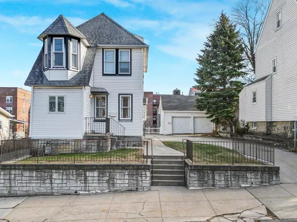 28 Crescent Place, Yonkers, NY 10704