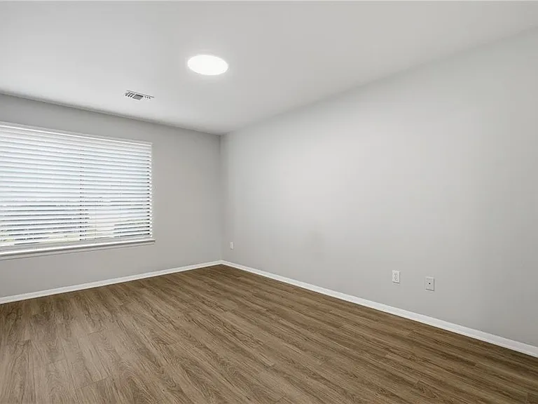 2183 Surrey Ct SE — Photo 23