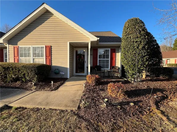 506 Campbell Gardens Rd, Kernersville, NC 27284